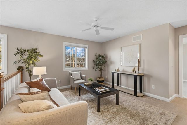 45 E California Avenue, Columbus, OH 43202