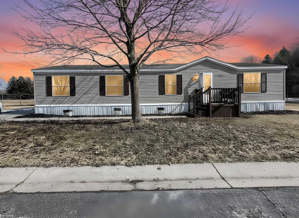 2905 Mulberry Drive, Clarkston, MI 48348