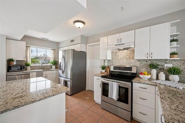 5056 42ND STREET S, St Petersburg, FL 33711
