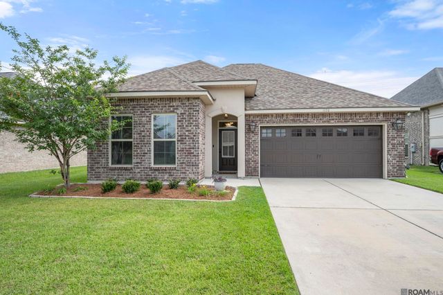 1120 Lakehaven Dr, Gonzales, LA 70737