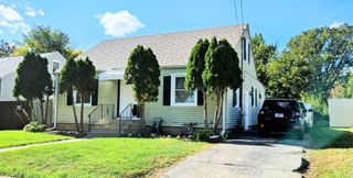 1035 Talma Street, Aurora, IL 60505