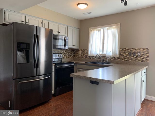 1916 E ZABENKO DR, Wilmington, DE 19808
