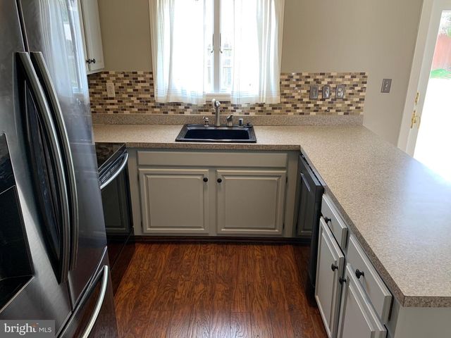1916 E ZABENKO DR, Wilmington, DE 19808