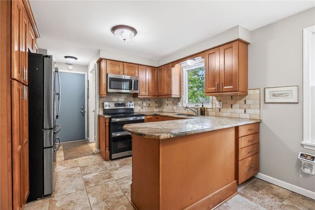 4 Skelby-Moor Lane, Perinton, NY 14450