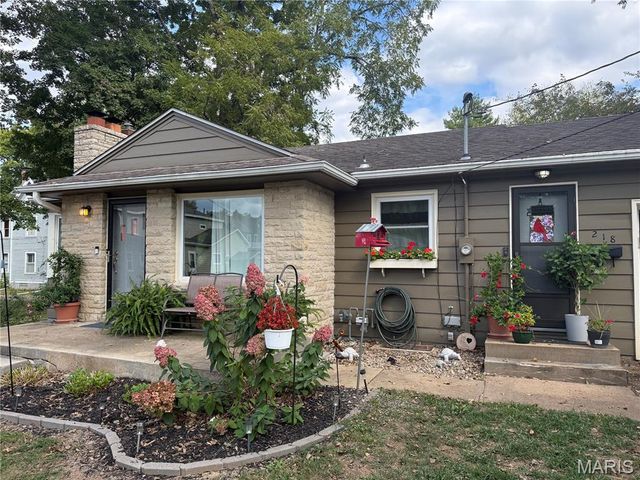 218 Taylor Ave, Farmington, MO 63640