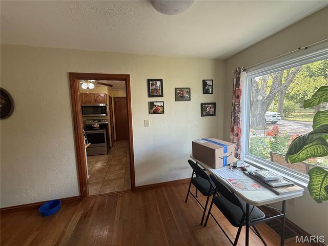 218 Taylor Ave, Farmington, MO 63640