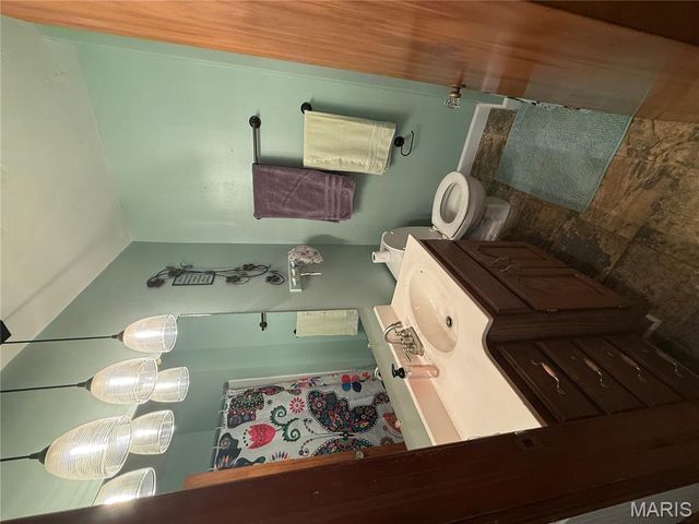 218 Taylor Ave, Farmington, MO 63640