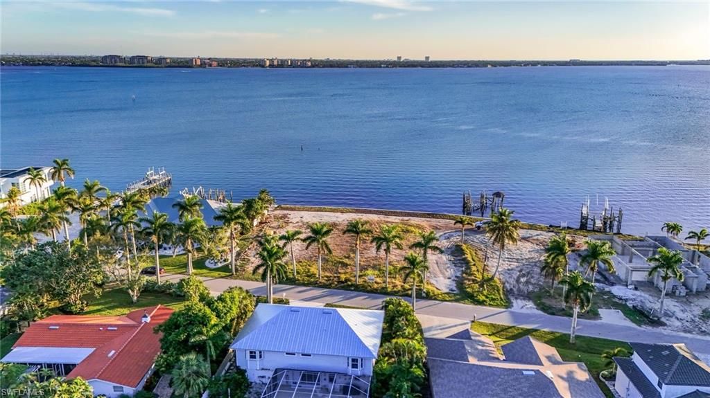 648 Coral DR, CAPE CORAL, FL 33904 — photo 3