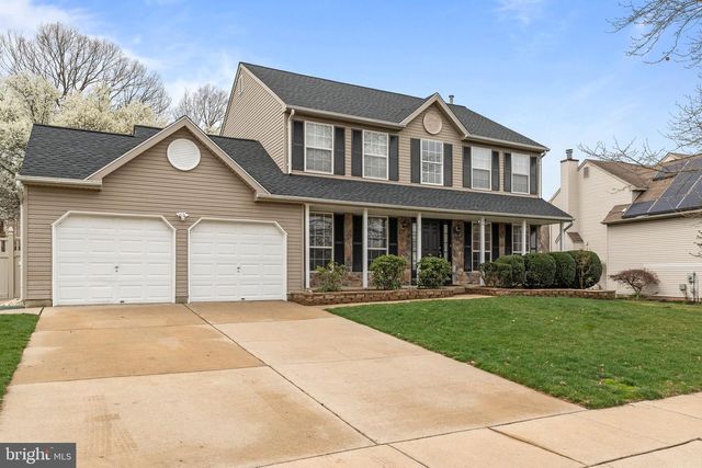 72 LARKSPUR CIR, Sicklerville, NJ 08081