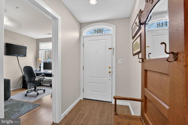 814 3RD ST SE, Washington, DC 20003