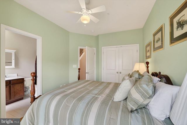 814 3RD ST SE, Washington, DC 20003