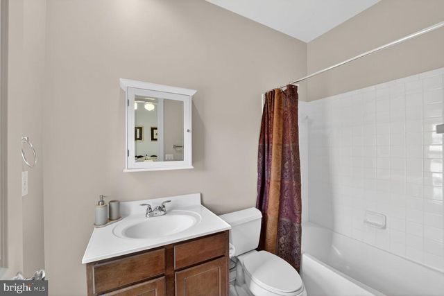 814 3RD ST SE, Washington, DC 20003