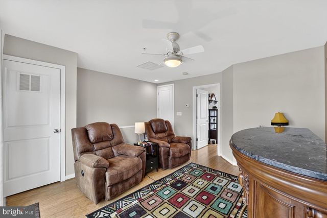 814 3RD ST SE, Washington, DC 20003