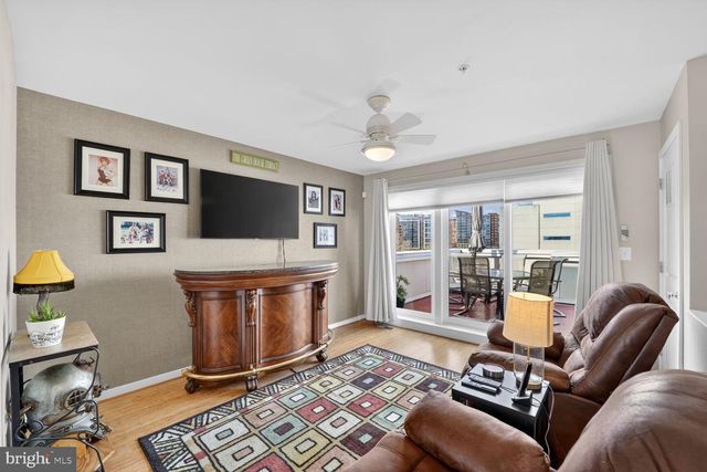 814 3RD ST SE, Washington, DC 20003