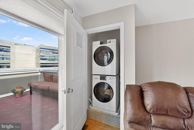 814 3RD ST SE, Washington, DC 20003