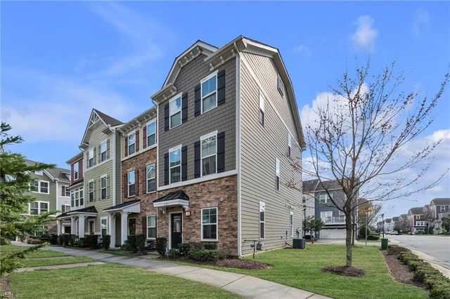 647 Muddy Creek RD, Chesapeake, VA 23324