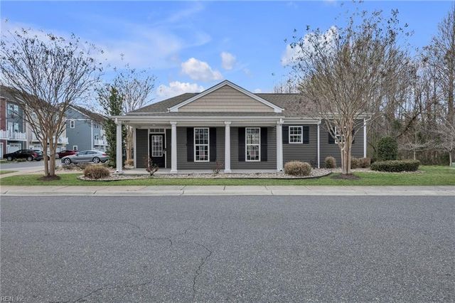 647 Muddy Creek RD, Chesapeake, VA 23324