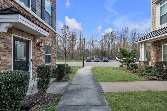 647 Muddy Creek RD, Chesapeake, VA 23324