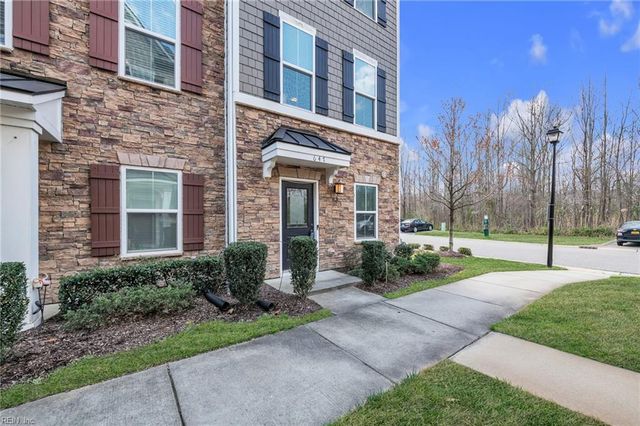 647 Muddy Creek RD, Chesapeake, VA 23324