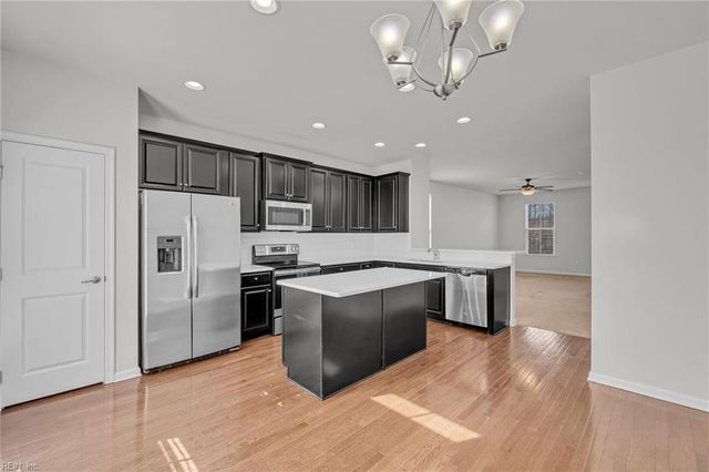 647 Muddy Creek RD, Chesapeake, VA 23324