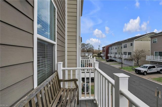 647 Muddy Creek RD, Chesapeake, VA 23324