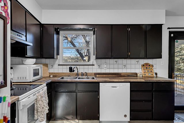 4745 WINDMILL RD, Cheyenne, WY 82009