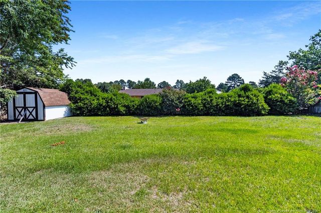 6870 Beaver Stone Drive, Fayetteville, NC 28314