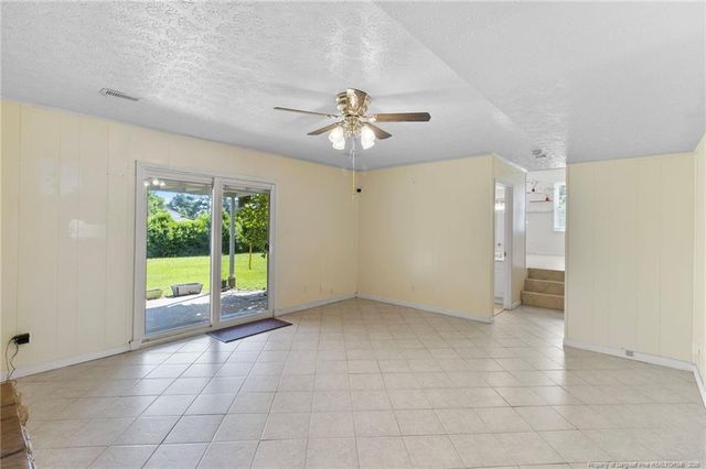 6870 Beaver Stone Drive, Fayetteville, NC 28314