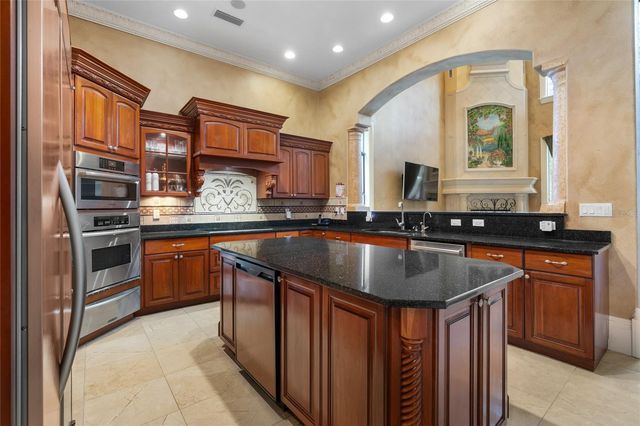 3409 SE 17TH COURT, Ocala, FL 34471