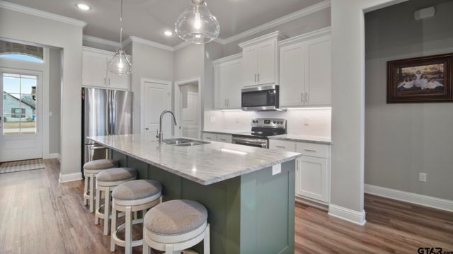 14144 Foxtail Dr, Flint, TX 75762