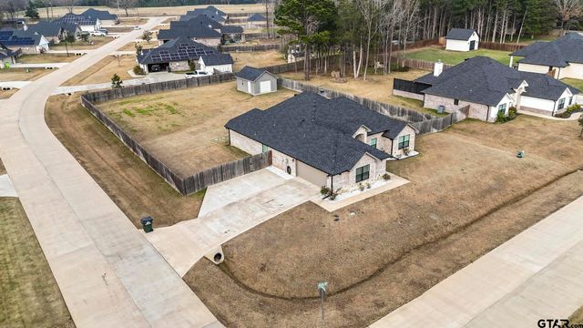 14144 Foxtail Dr, Flint, TX 75762