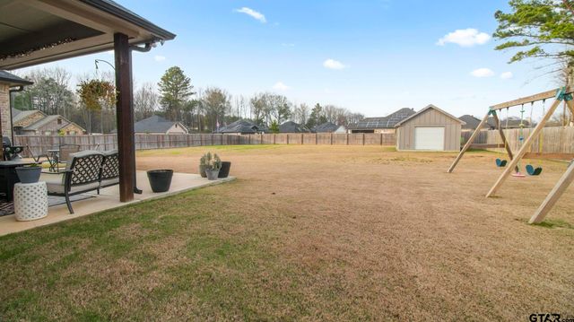 14144 Foxtail Dr, Flint, TX 75762