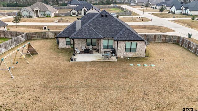 14144 Foxtail Dr, Flint, TX 75762
