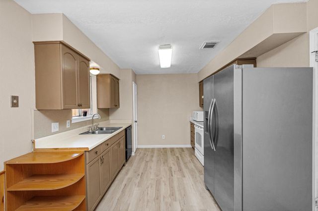 23014 Berry Pine Drive, Spring, TX 77373