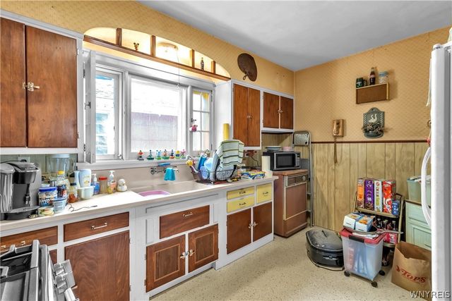 27 Sattler Avenue, Buffalo, NY 14211