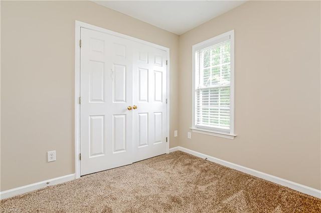 2110 Highfield Park Drive, Winston-salem, NC 27127