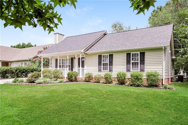 2110 Highfield Park Drive, Winston-salem, NC 27127