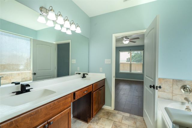 12202 Brightwood Drive, Montgomery, TX 77356