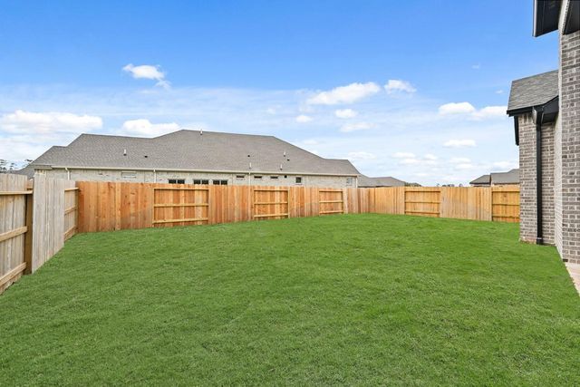 140 Silverbow Creek Way, Conroe, TX 77304