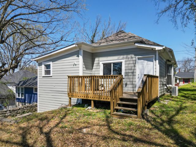 1906 Vine Street, Chattanooga, TN 37404