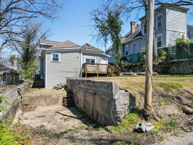 1906 Vine Street, Chattanooga, TN 37404