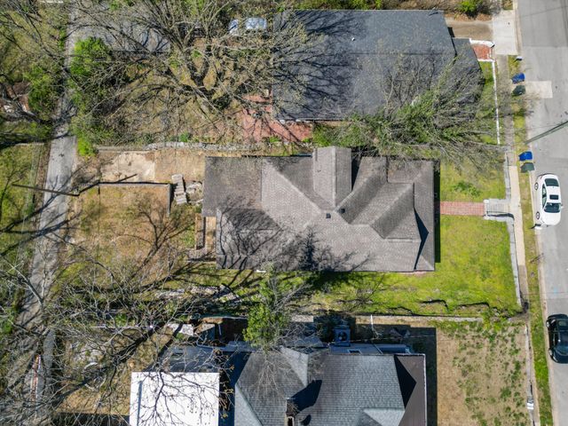 1906 Vine Street, Chattanooga, TN 37404