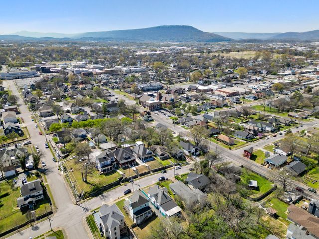 1906 Vine Street, Chattanooga, TN 37404