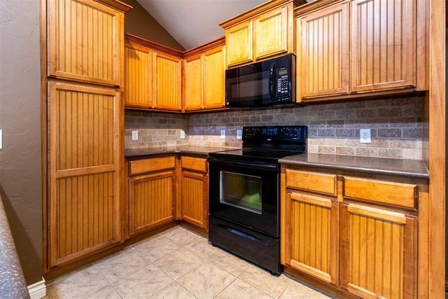 1009 Bear Mountain Drive, Norman, OK 73069