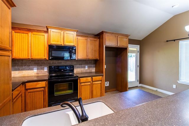 1009 Bear Mountain Drive, Norman, OK 73069