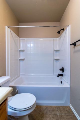 1009 Bear Mountain Drive, Norman, OK 73069