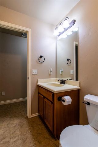 1009 Bear Mountain Drive, Norman, OK 73069