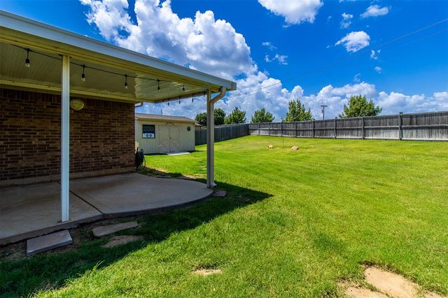 1009 Bear Mountain Drive, Norman, OK 73069