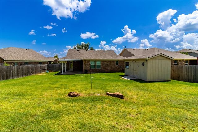 1009 Bear Mountain Drive, Norman, OK 73069