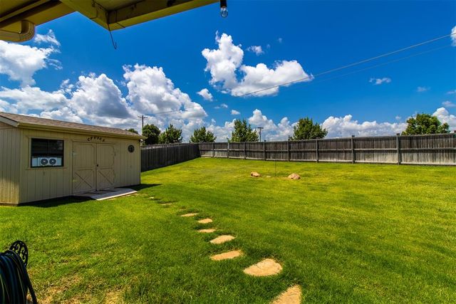 1009 Bear Mountain Drive, Norman, OK 73069